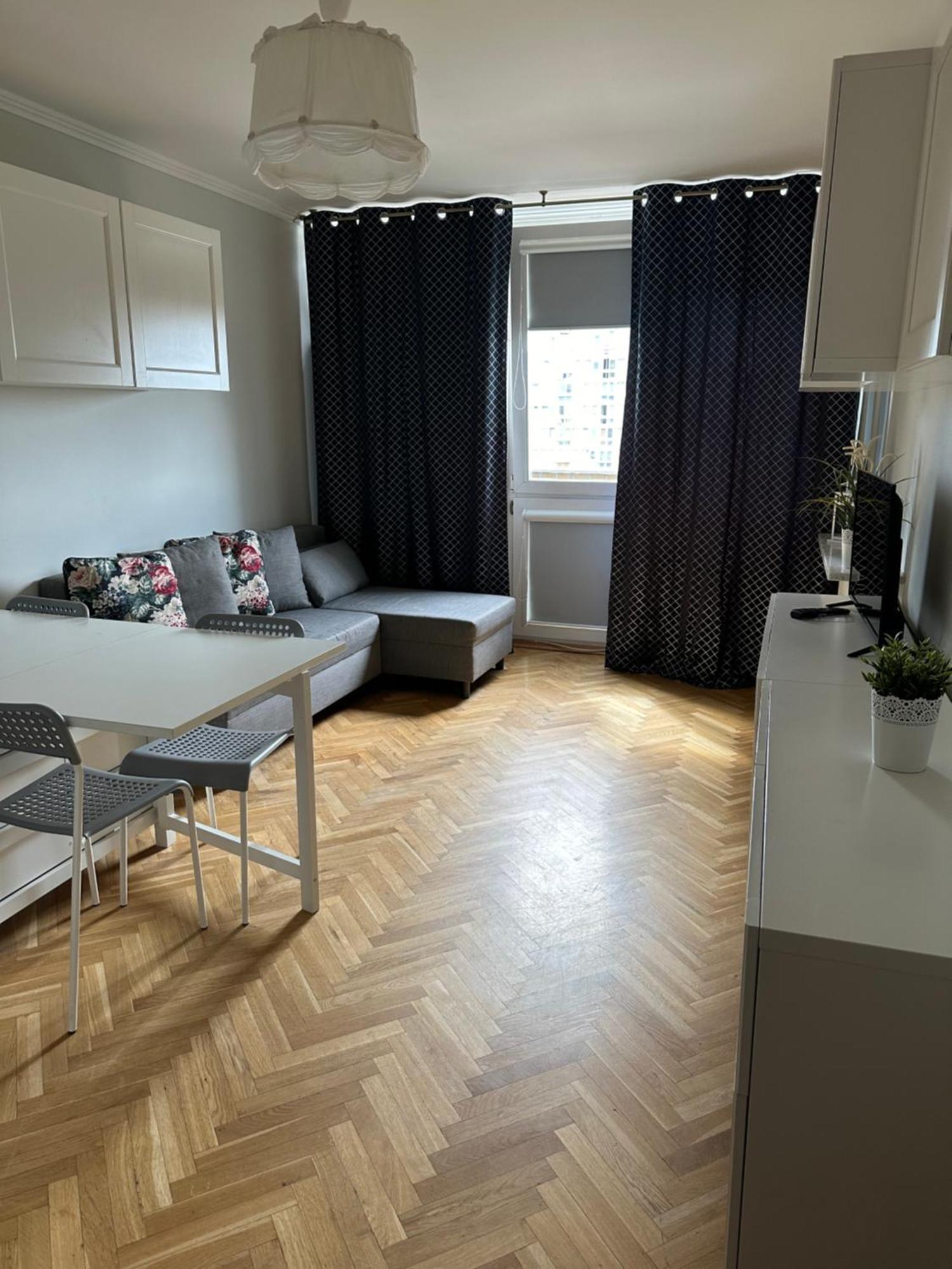 Coser Centrum Apartamento Varsovia