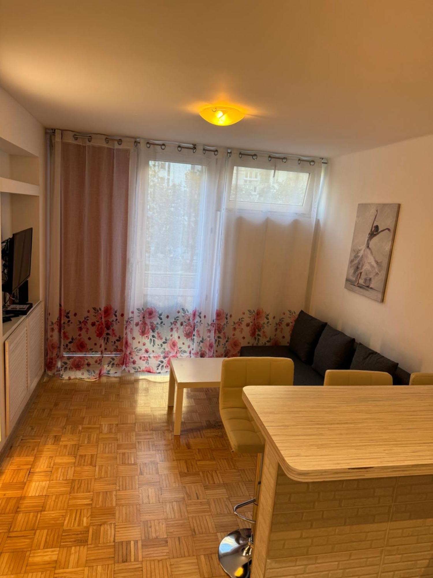 Coser Centrum Apartamento